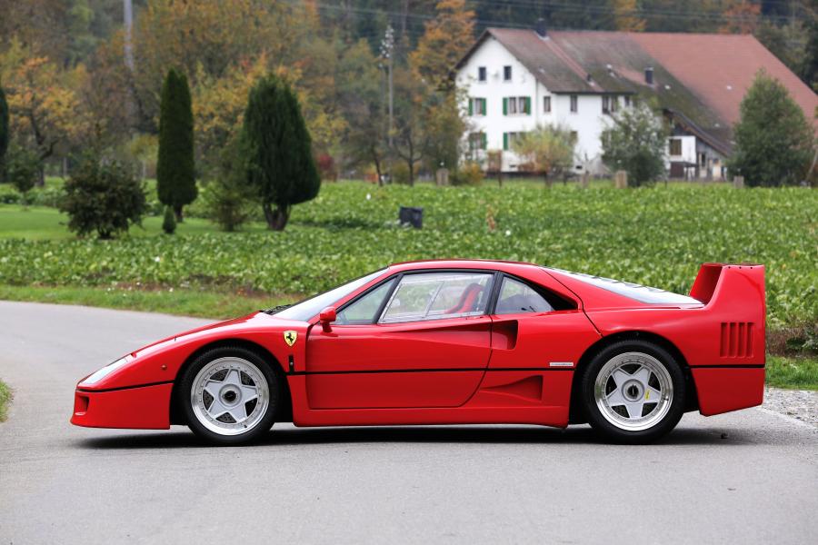  Ferrari F40 1987 года  (фото 6 из 127)